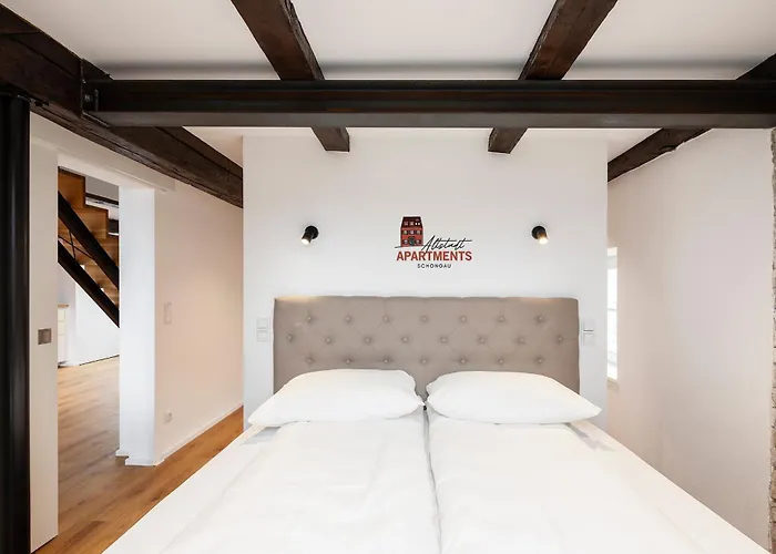Altstadt Apartment *